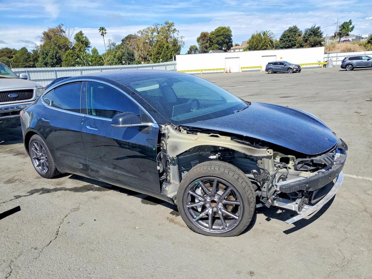 2018 Tesla Model 3 - zdjęcie 4