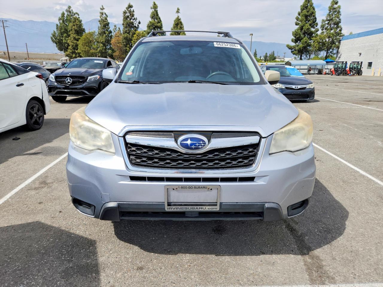 2014 Subaru Forester 2.5I Premium - zdjęcie 5
