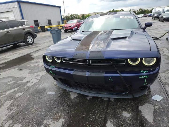 2016 Dodge Challenger Sxt - zdjęcie 13