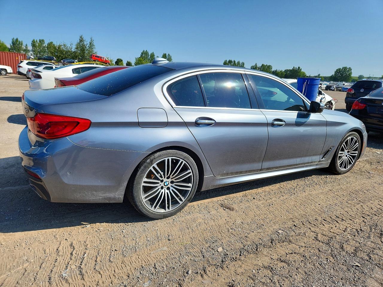 2017 BMW Seria 5 540i - zdjęcie 3