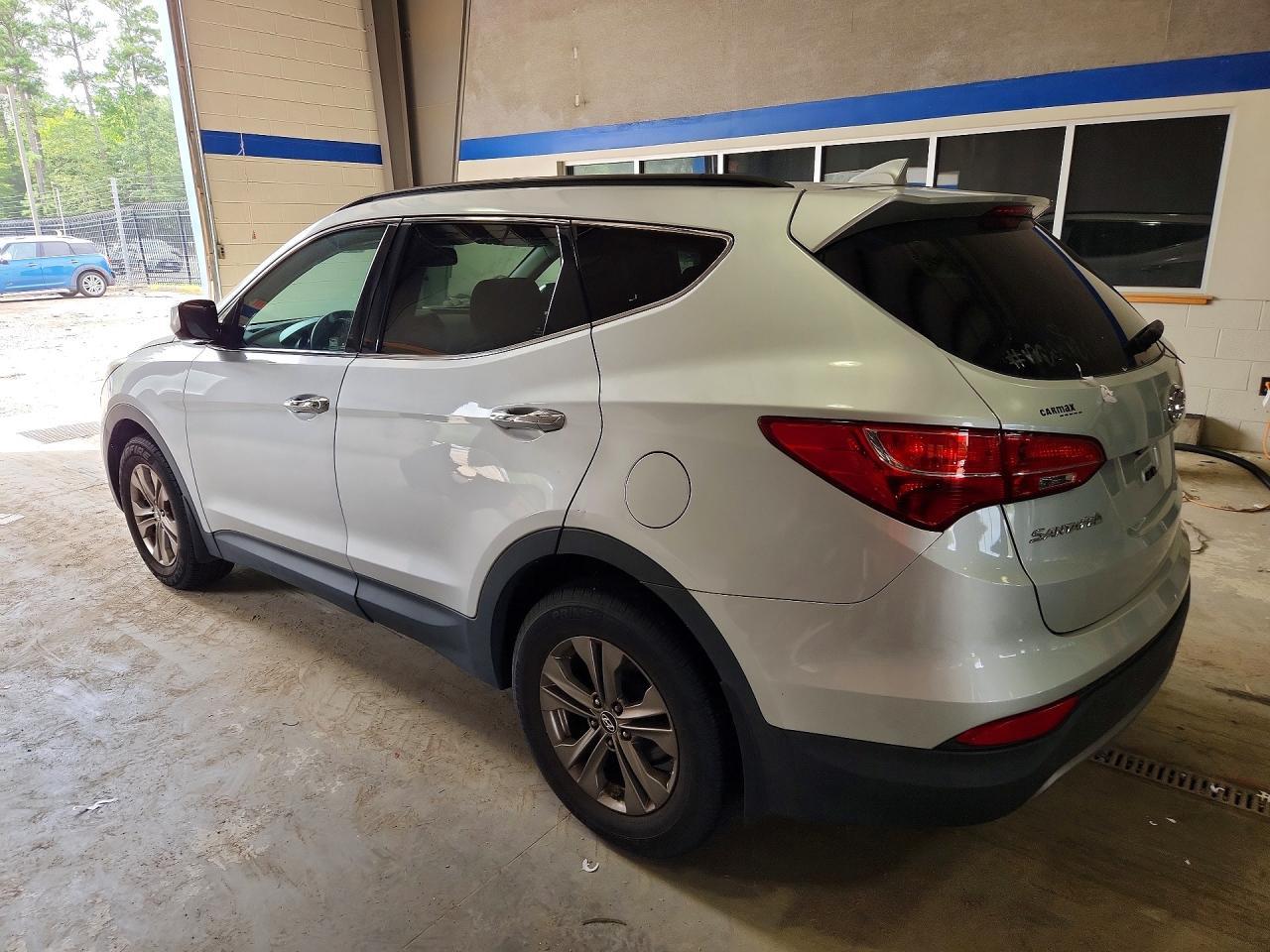 2014 Hyundai Santa Fe Sport 2.4L - zdjęcie 2