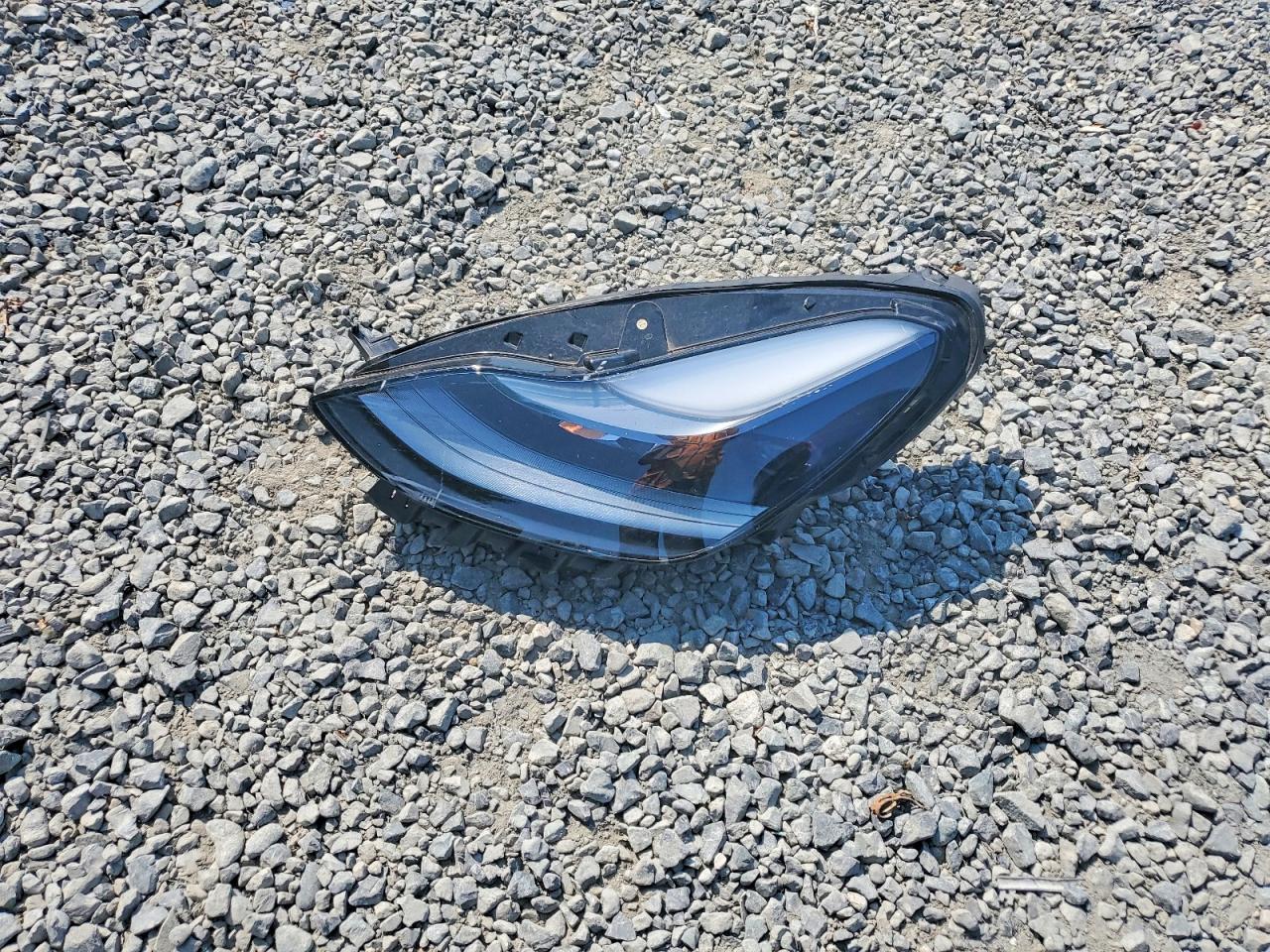 2023 Tesla Model 3 - zdjęcie 12