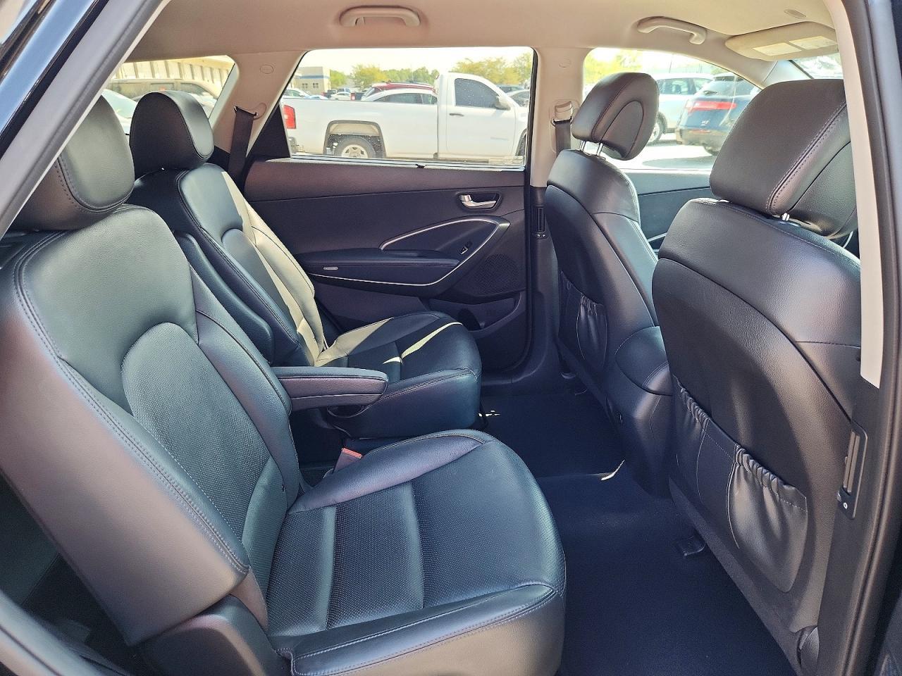 2016 Hyundai Santa Fe Limited - zdjęcie 11