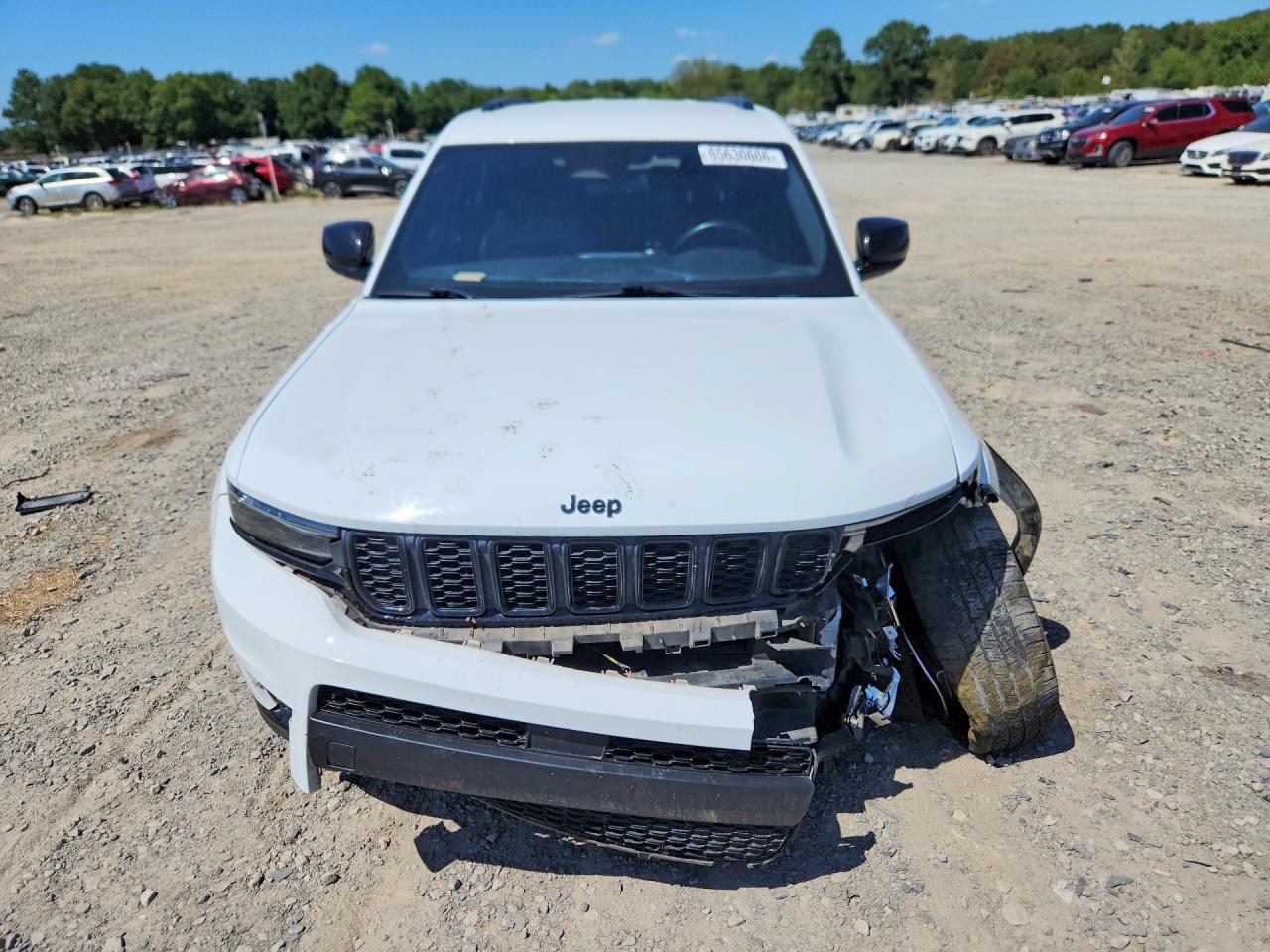 2021 Jeep Grand Cherokee L Laredo - zdjęcie 5
