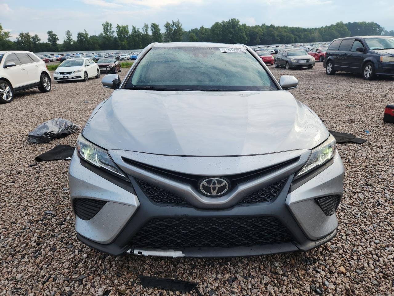 2020 Toyota Camry Se - zdjęcie 5
