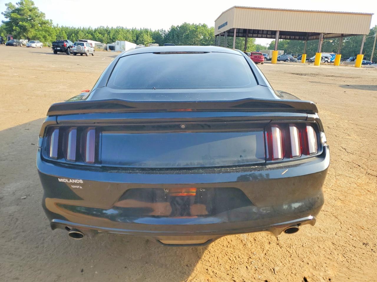 2017 Ford Mustang - zdjęcie 6