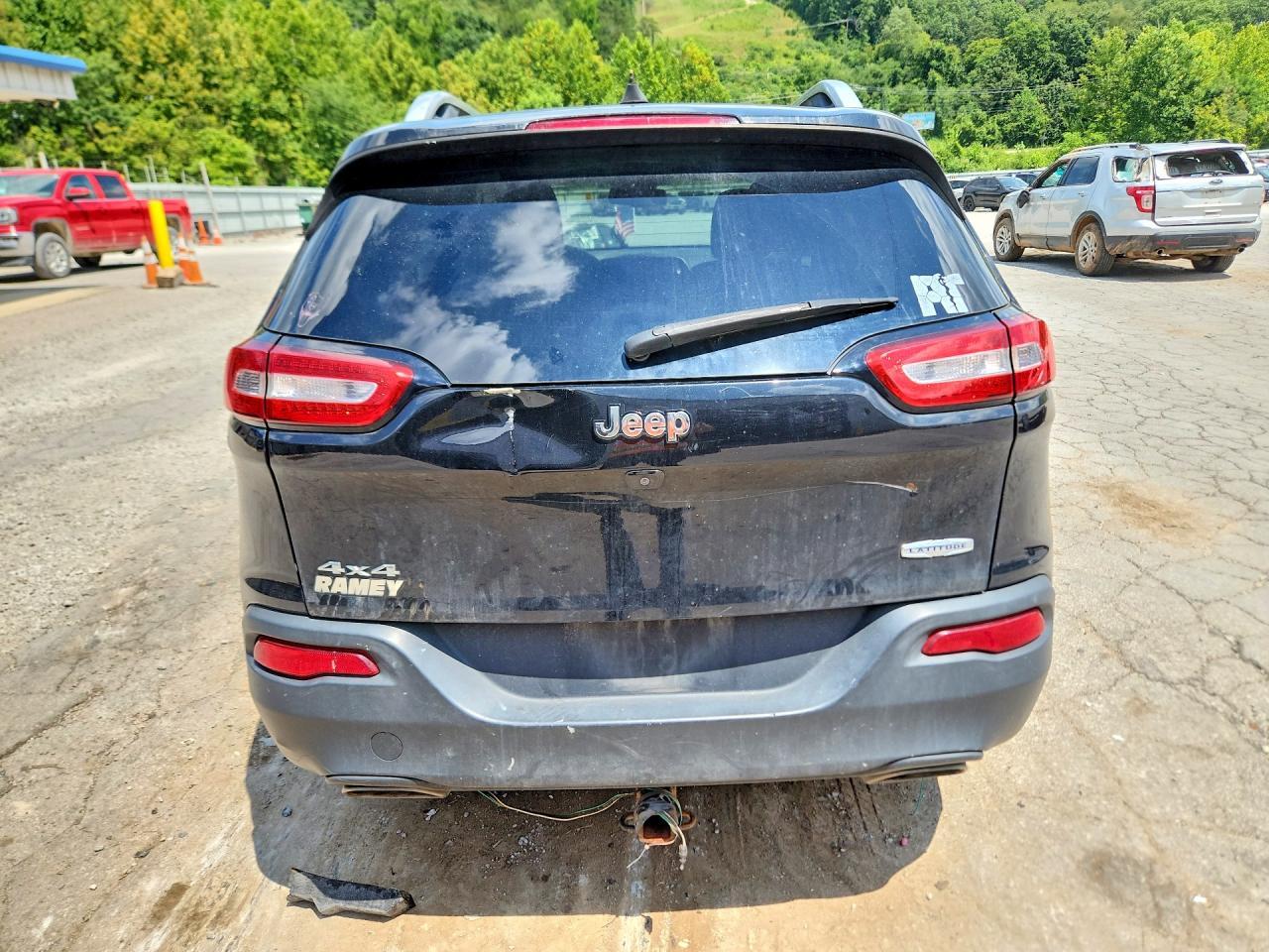2016 Jeep Cherokee Latitude - zdjęcie 6