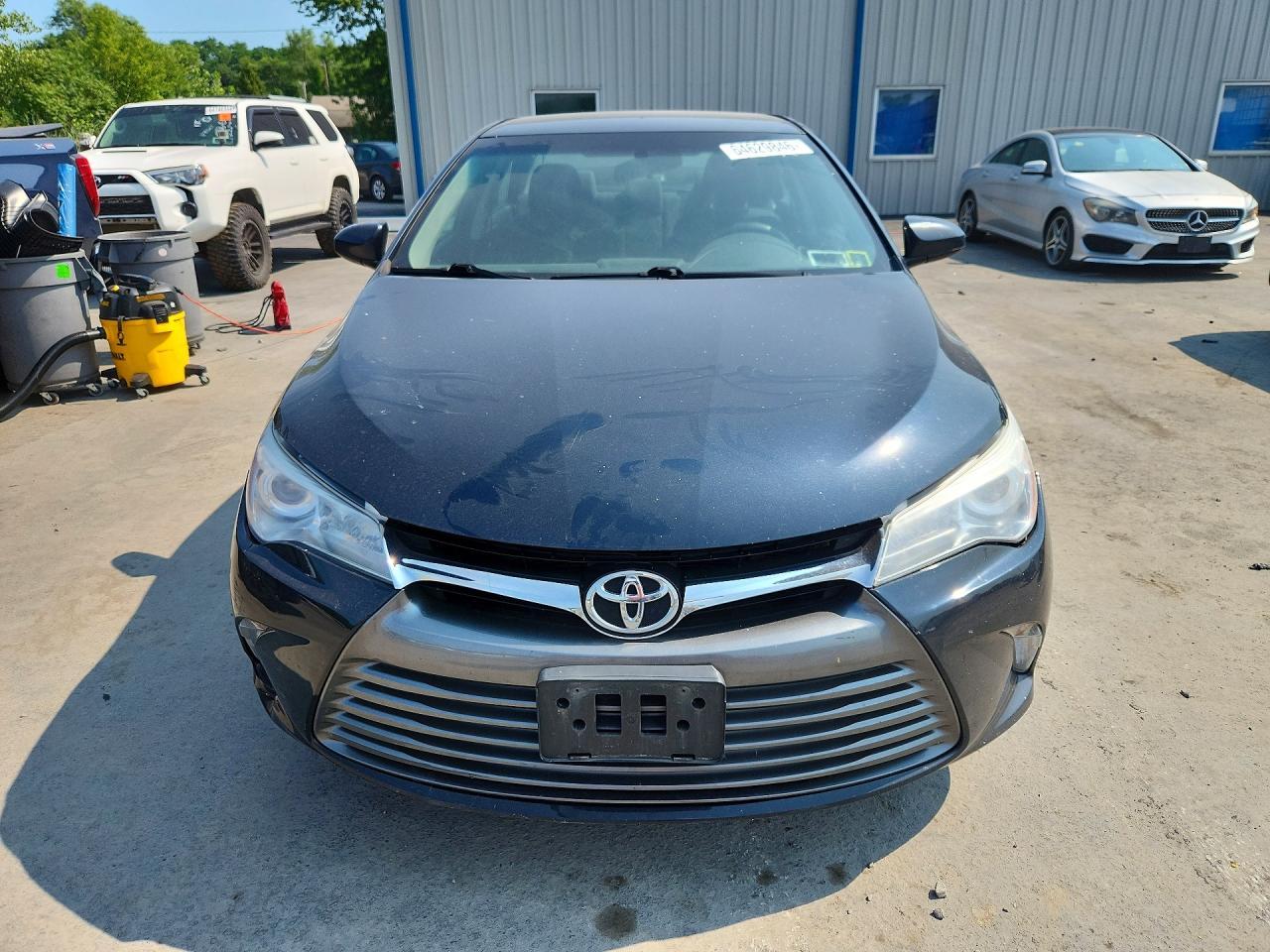 2017 Toyota Camry Le - zdjęcie 5