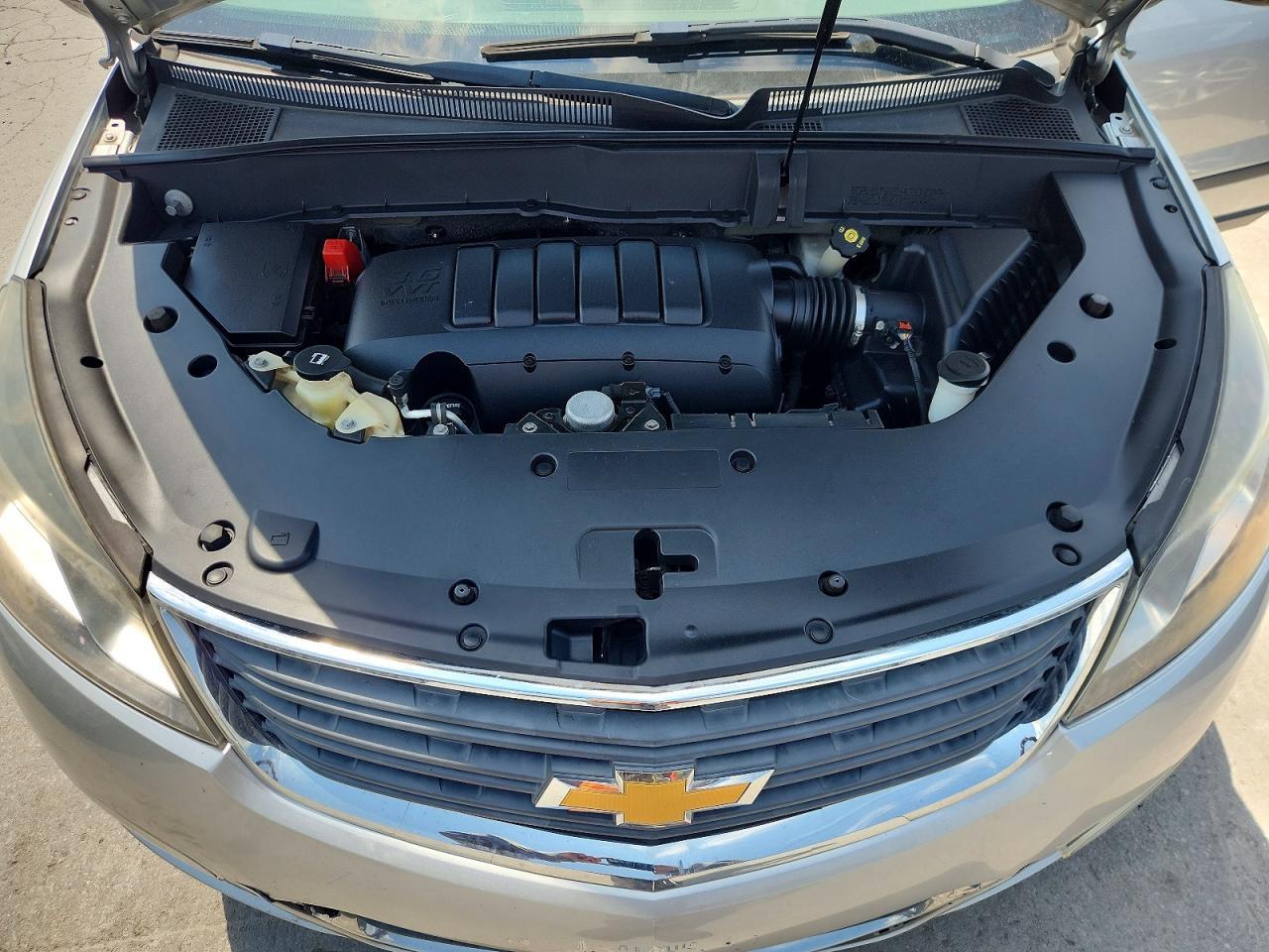 2016 Chevrolet Traverse Ls - zdjęcie 12