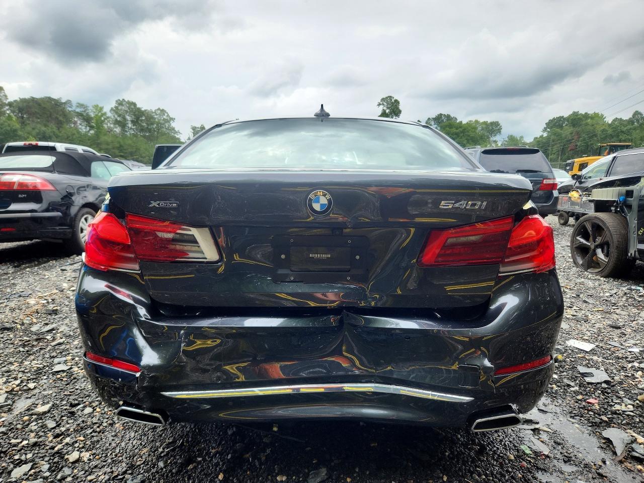 2018 BMW Seria 5 540i - zdjęcie 6