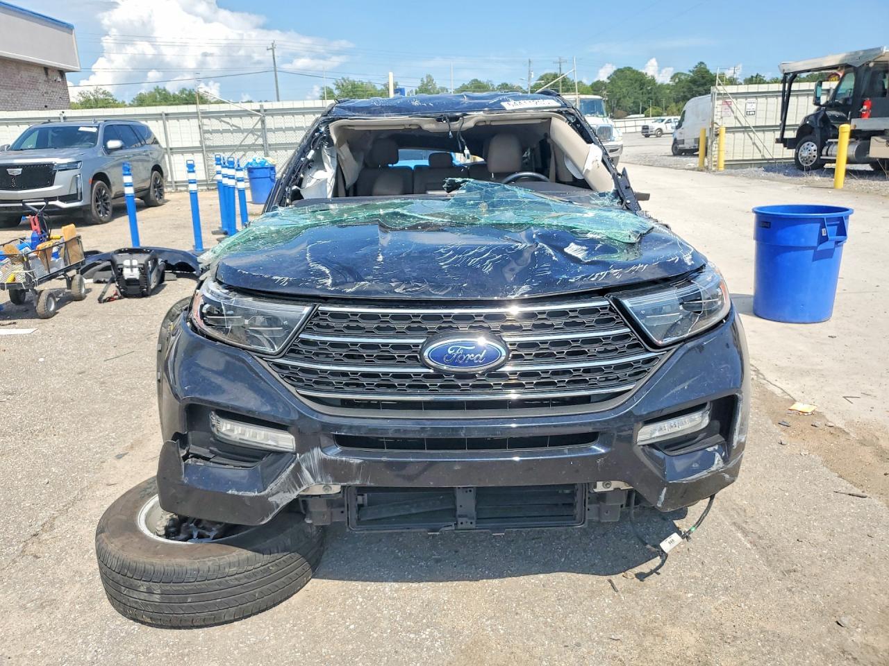 2022 Ford Explorer Xlt - zdjęcie 5