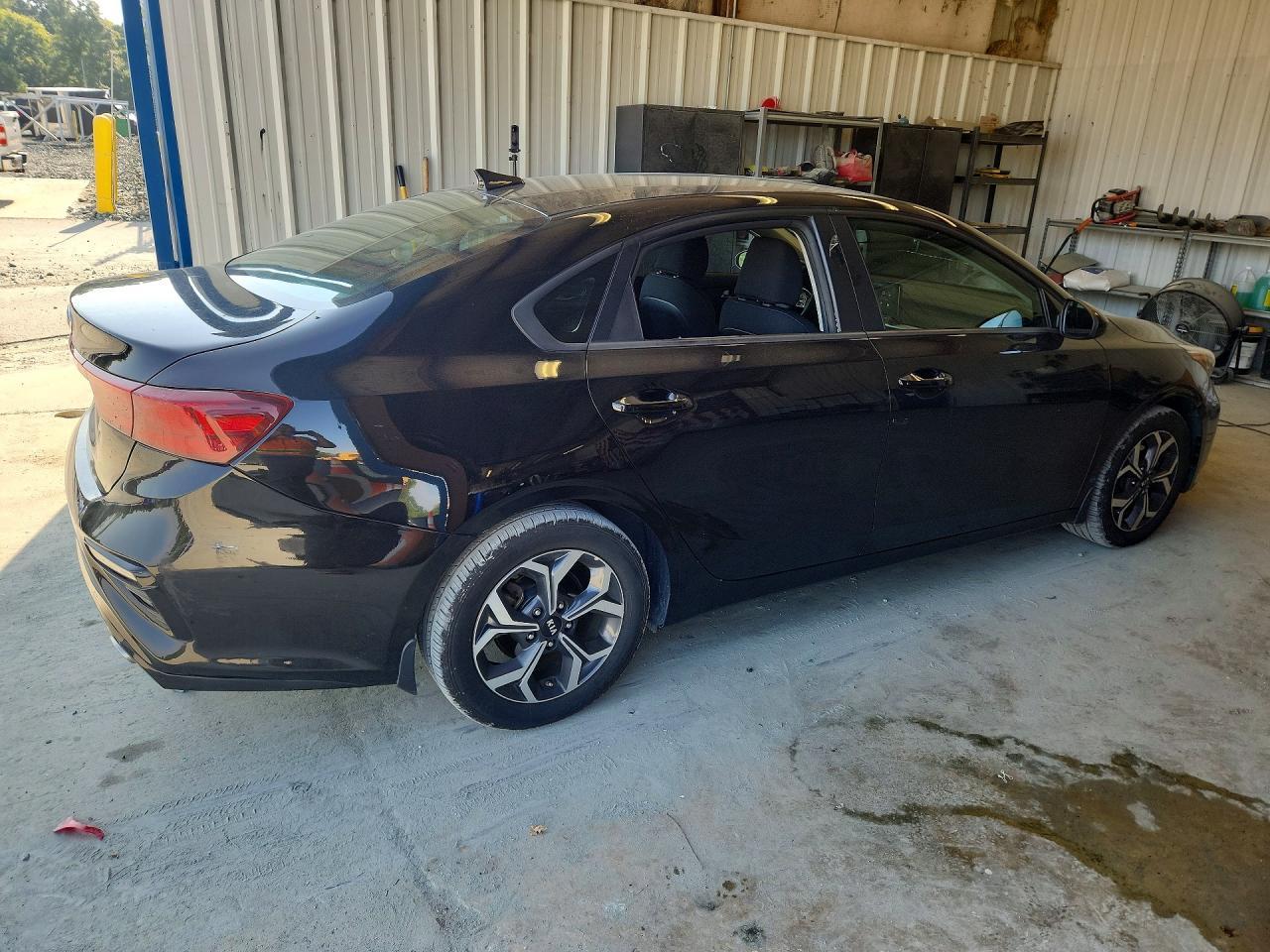 2020 Kia Forte Lxs - zdjęcie 3