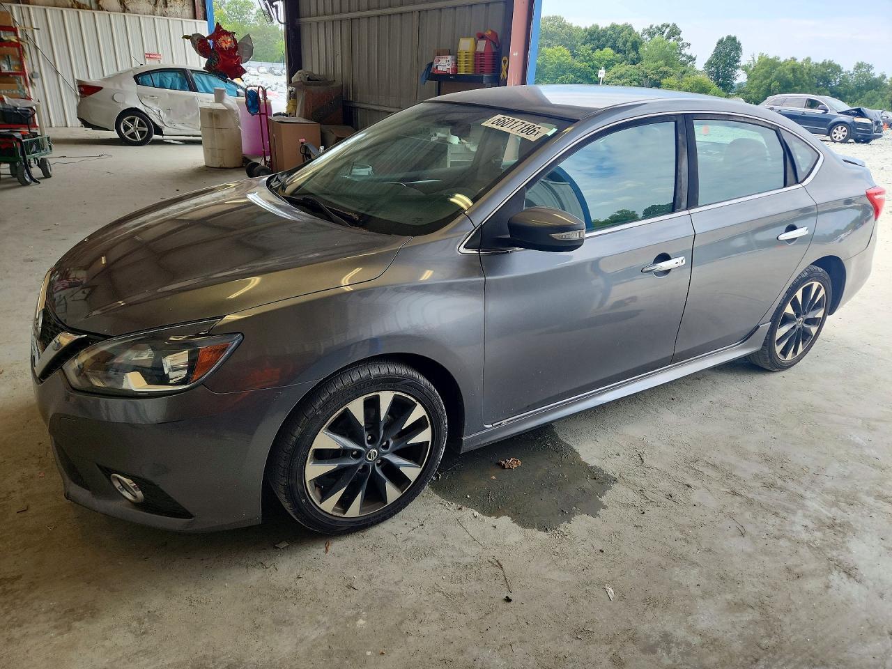 2019 Nissan Sentra Sr - zdjęcie główne