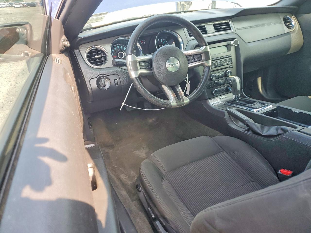 2014 Ford Mustang - zdjęcie 8