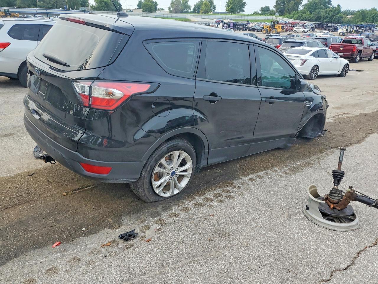 2018 Ford Escape S - zdjęcie 3