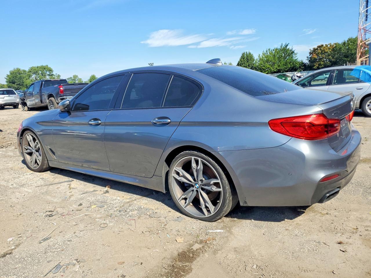 2018 BMW M550Xi - zdjęcie 2