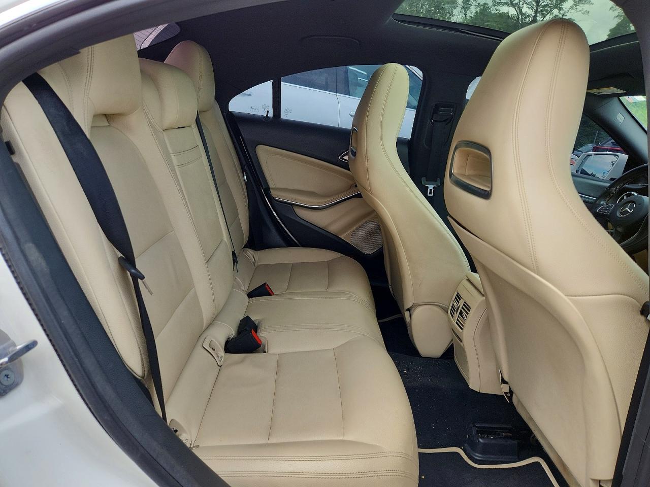 2019 Mercedes-Benz Cla 250 - zdjęcie 10