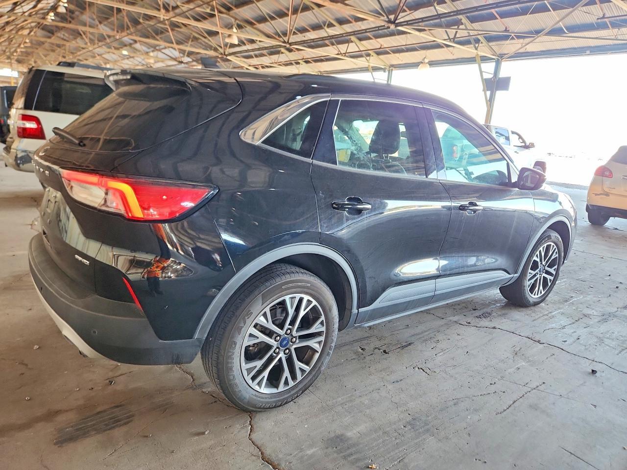 2021 Ford Escape Sel - zdjęcie 3
