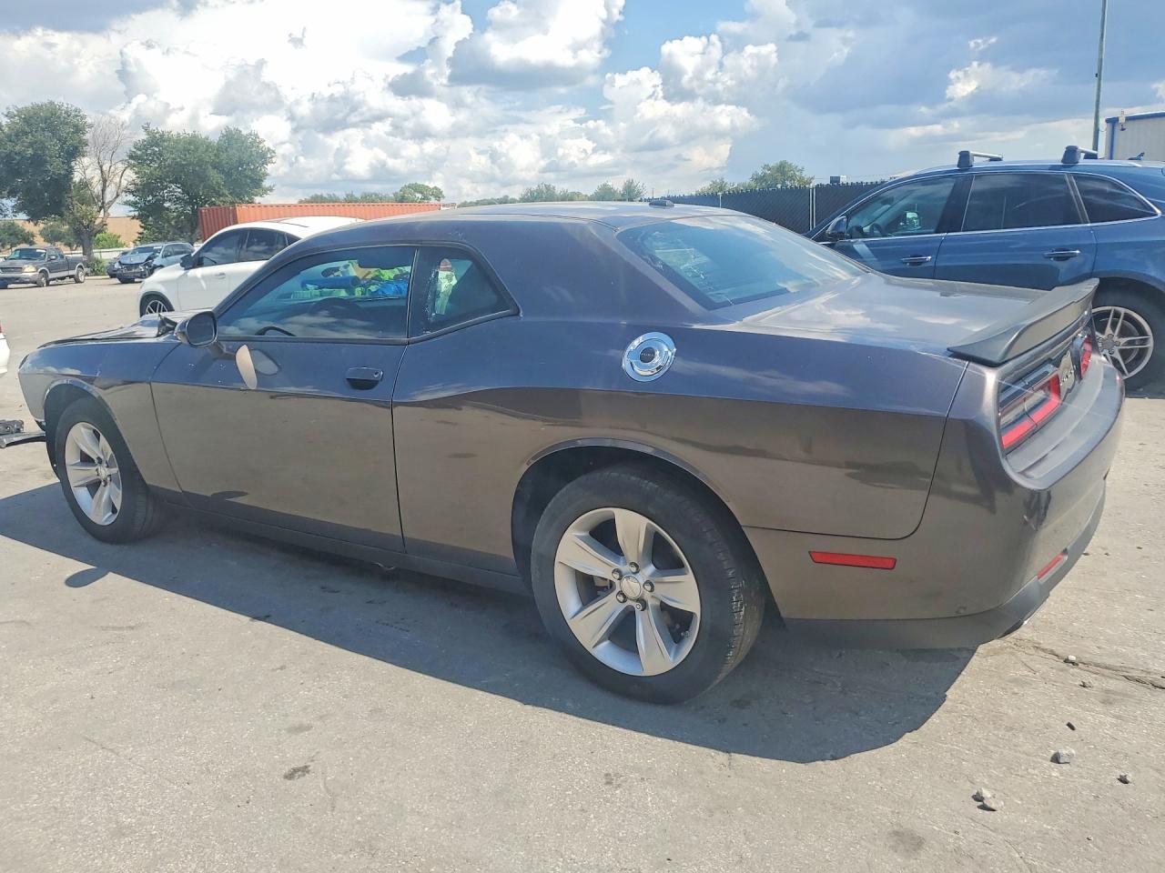 2023 Dodge Challenger Sxt - zdjęcie 2