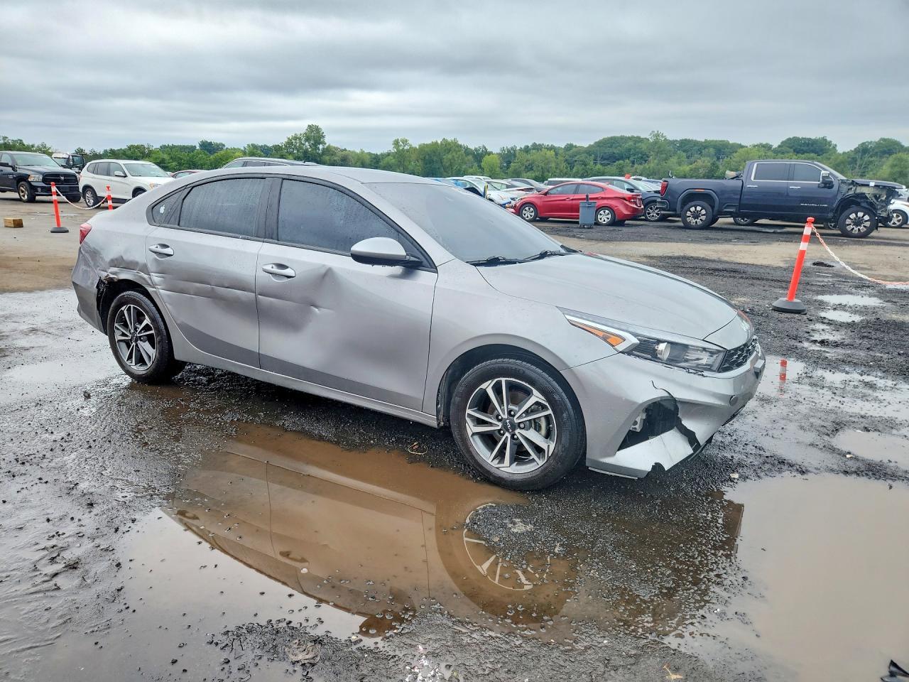 2023 Kia Forte Lxs - zdjęcie 4