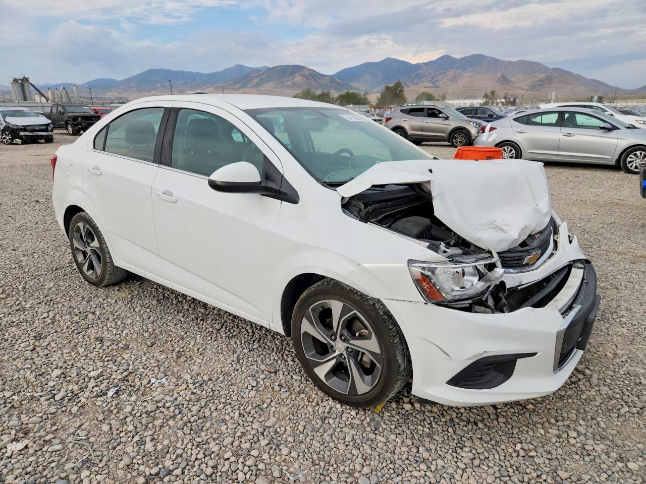 2018 Chevrolet Sonic Premier - zdjęcie 4