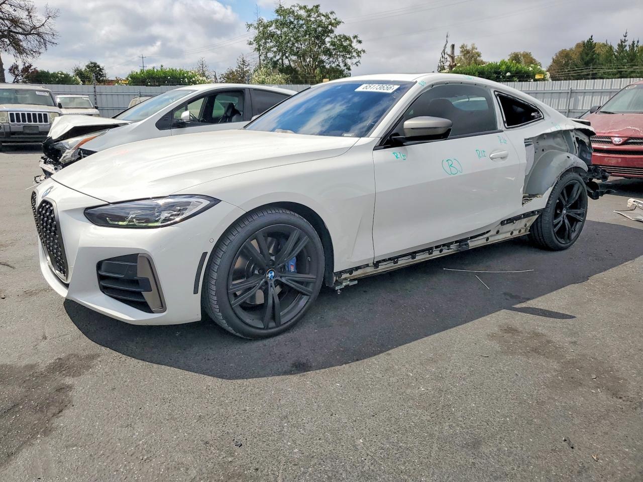 2021 BMW M440Xi - zdjęcie główne