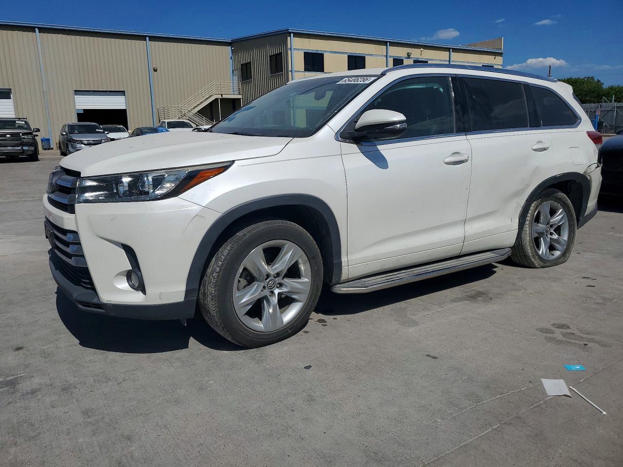 2018 Toyota Highlander Limited - zdjęcie główne