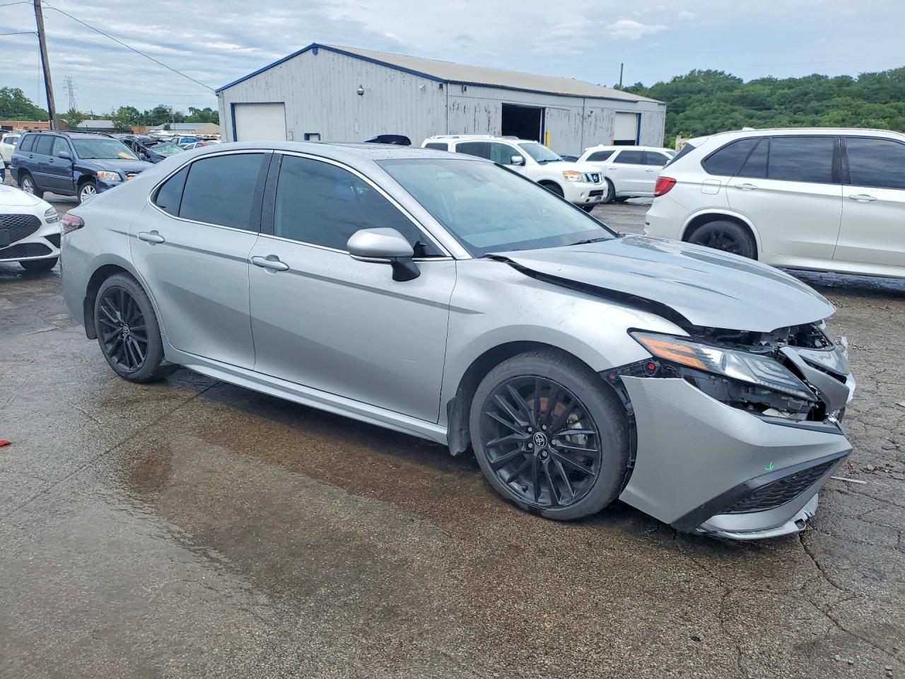 2024 Toyota Camry Xse - zdjęcie 4