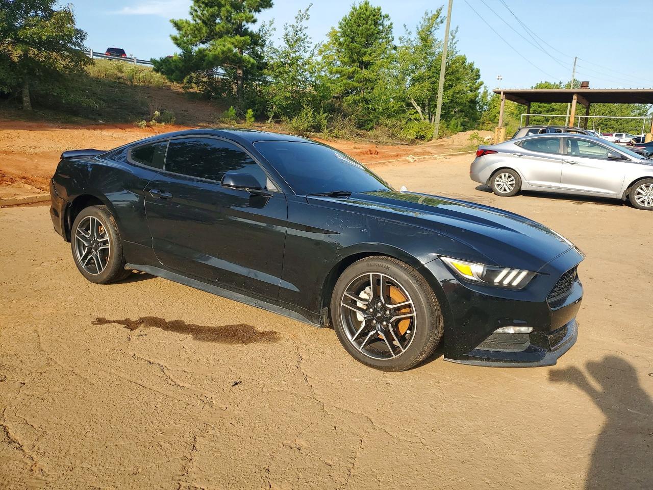 2017 Ford Mustang - zdjęcie 4