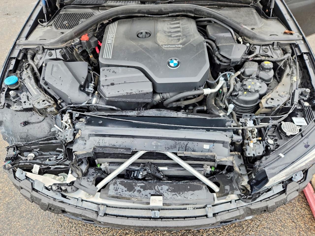 2020 BMW Seria 3 330i - zdjęcie 11