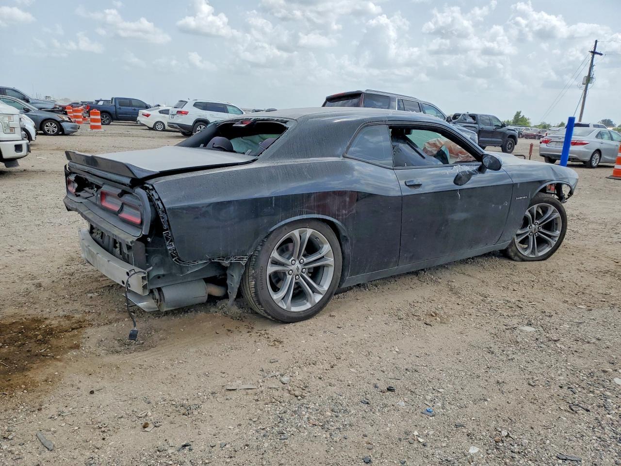 2020 Dodge Challenger R/T - zdjęcie 3