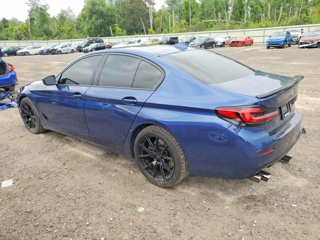 2022 BMW Seria 5 540i - zdjęcie 2