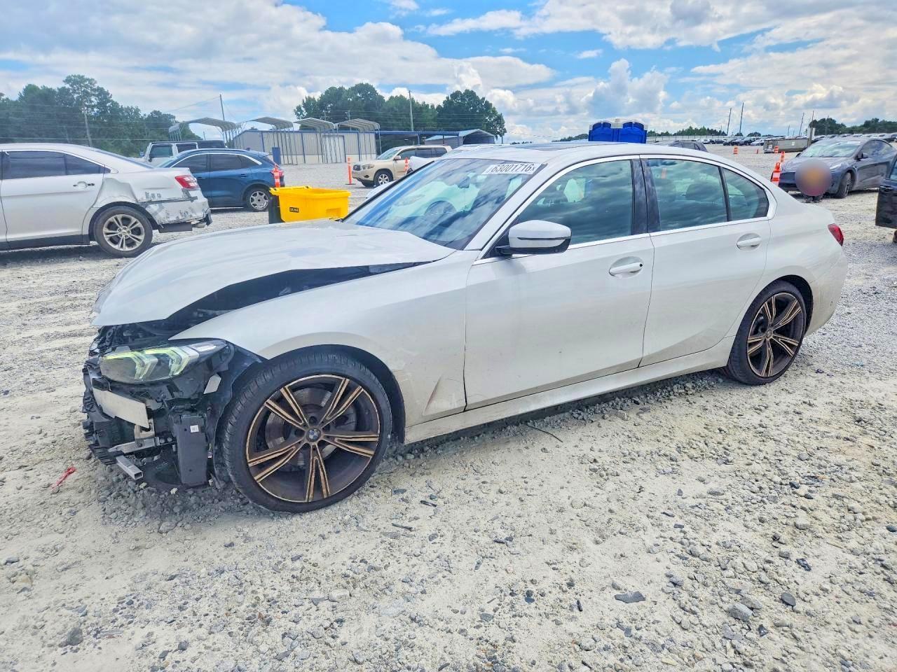 2024 BMW 330I - zdjęcie główne