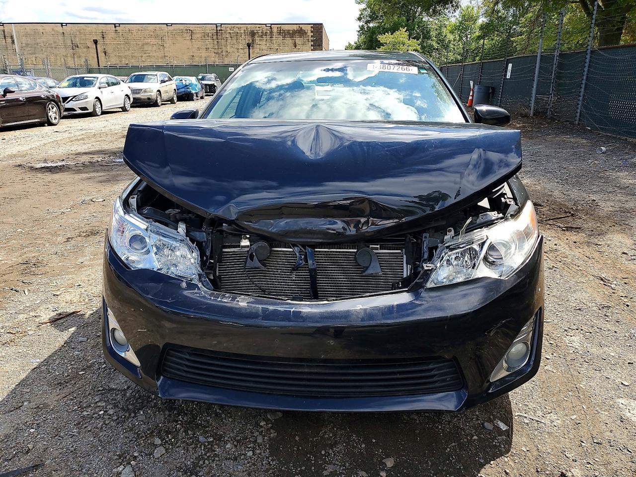 2014 Toyota Camry Xle - zdjęcie 5