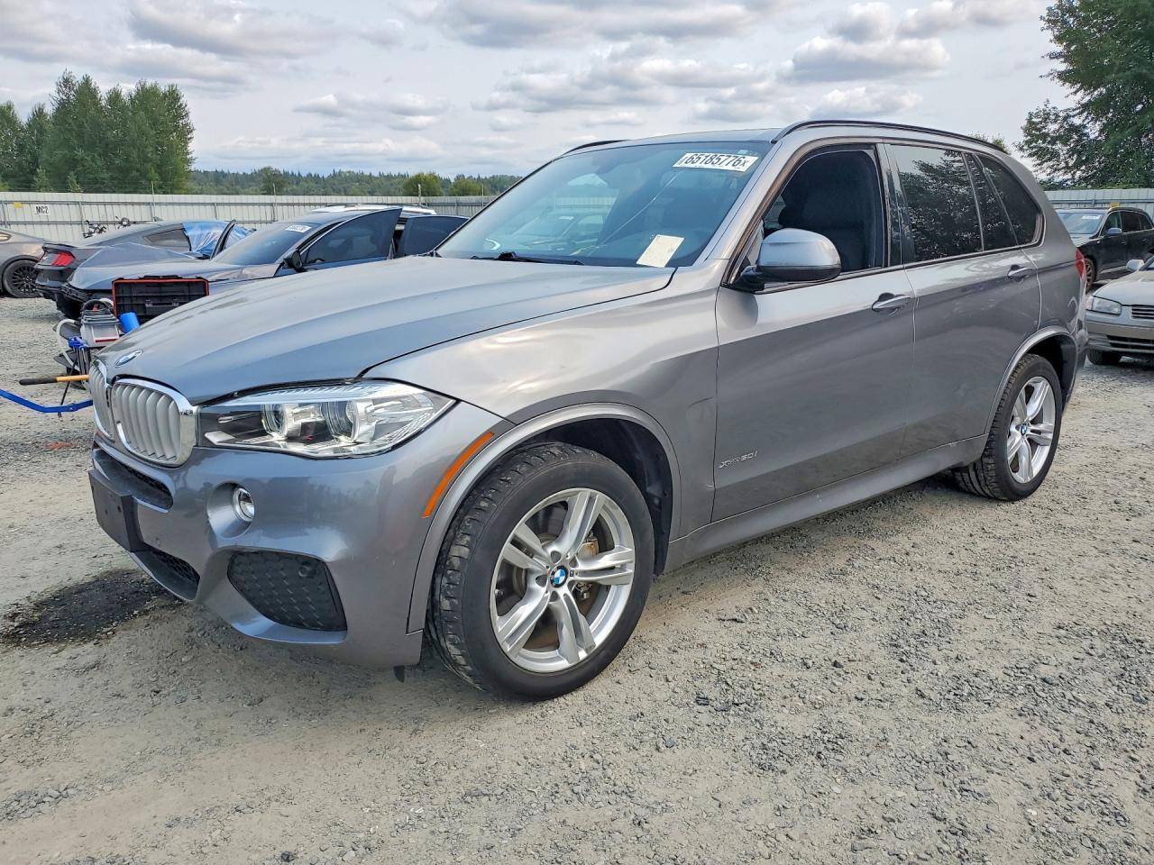 2015 BMW X5 xDrive50I - zdjęcie główne