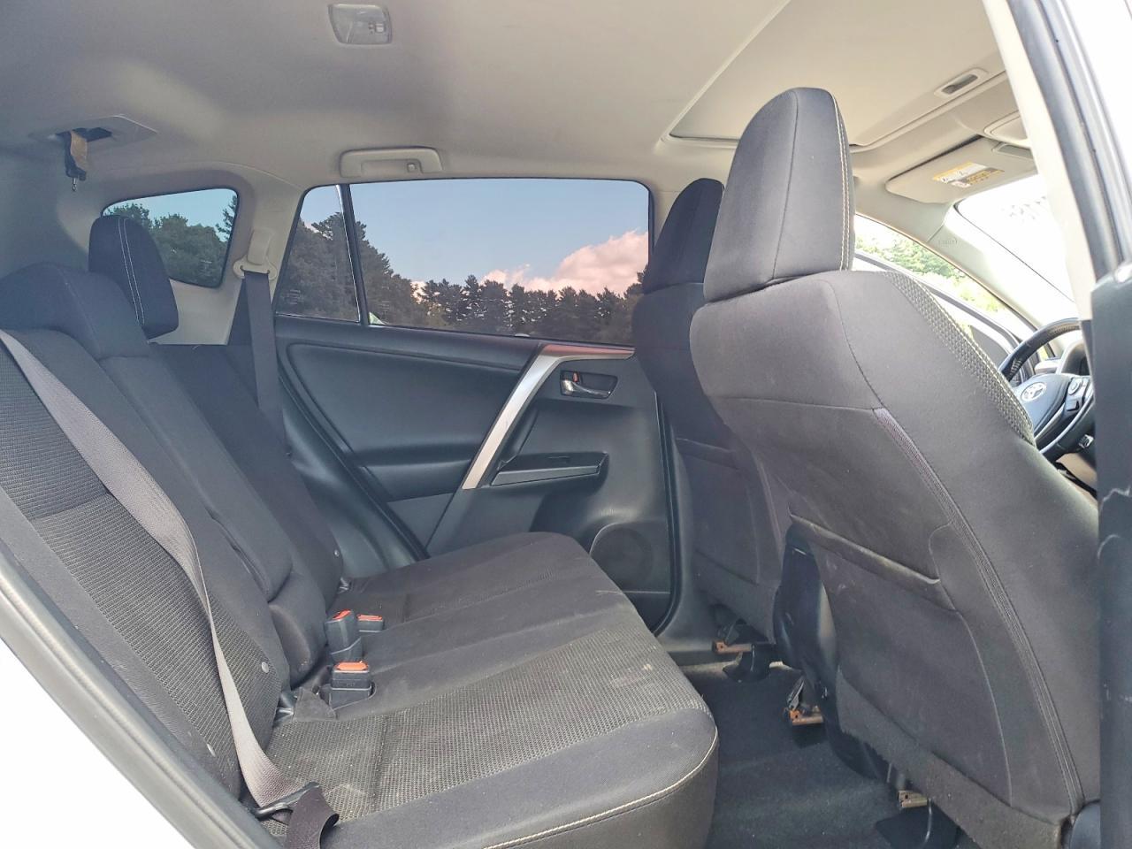 2018 Toyota Rav4 Xle - zdjęcie 11