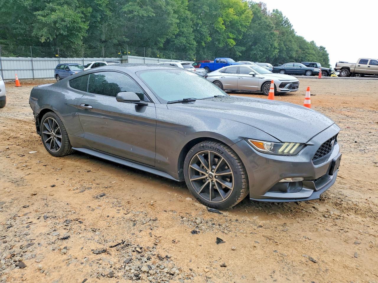 2016 Ford Mustang - zdjęcie 4