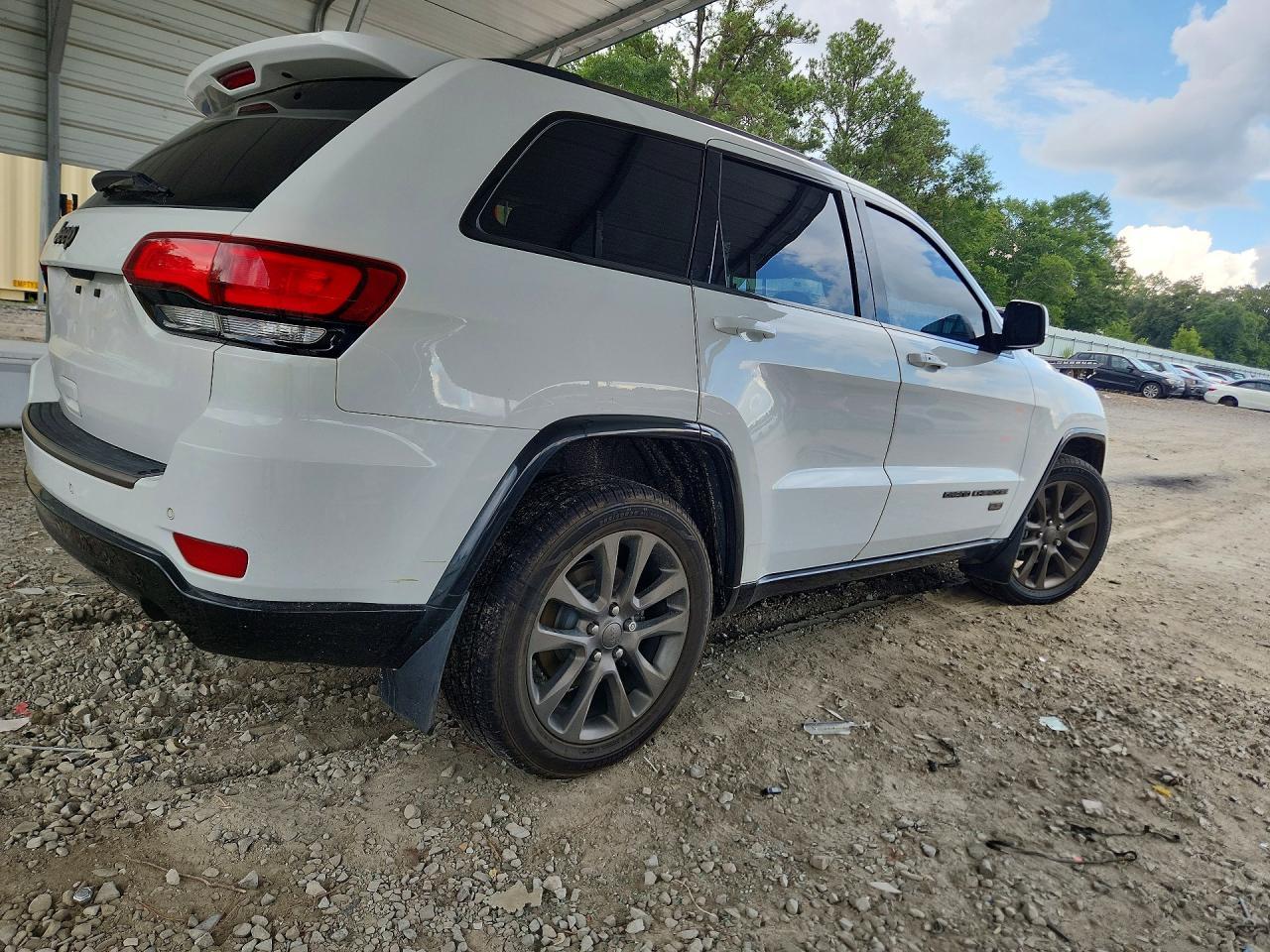 2016 Jeep Grand Cherokee Limited - zdjęcie 3