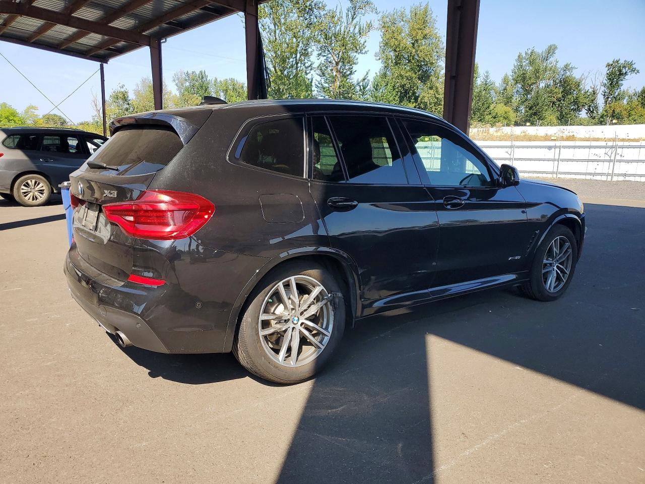 2018 BMW X3 xDrive30I - zdjęcie 3