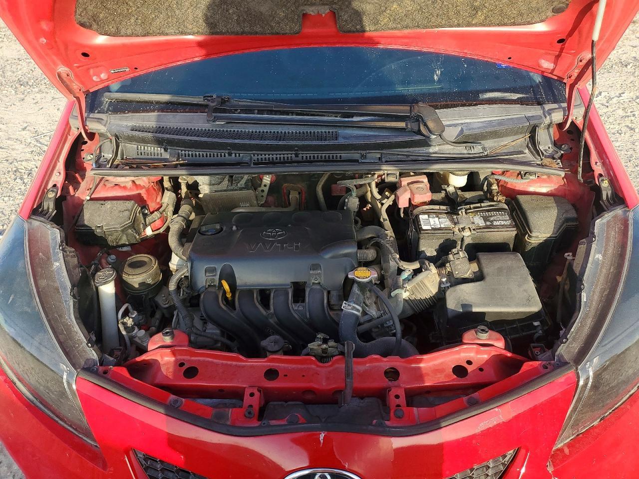 2013 Toyota Yaris 5-Door Se - zdjęcie 12