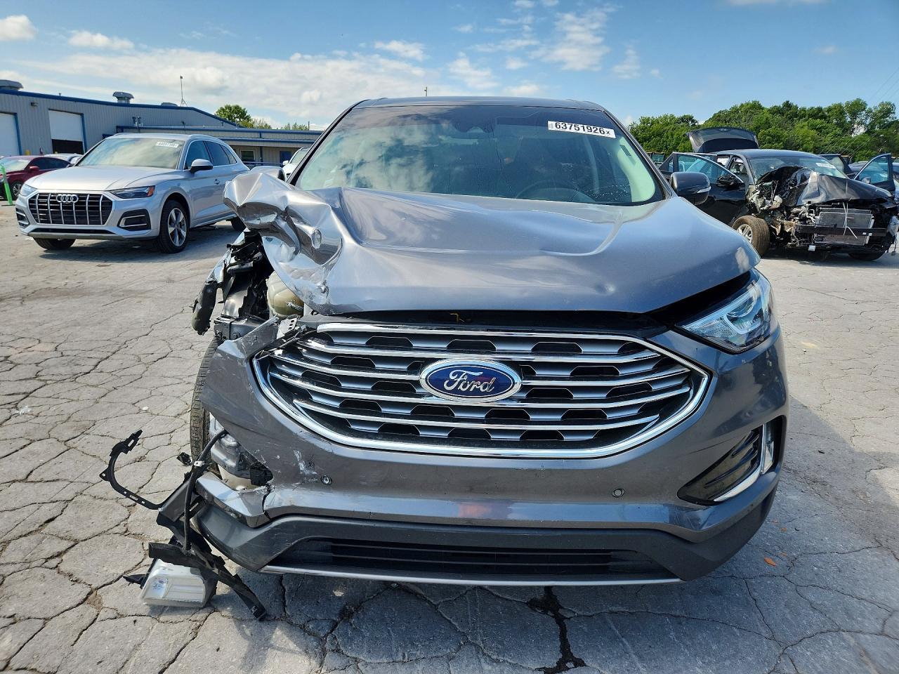 2022 Ford Edge Titanium - zdjęcie 5