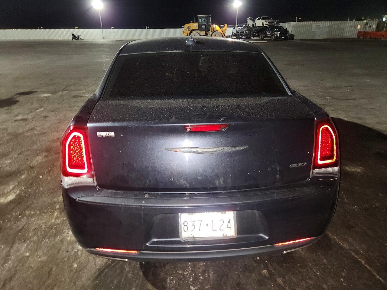 2019 Chrysler 300 Lx - zdjęcie 6