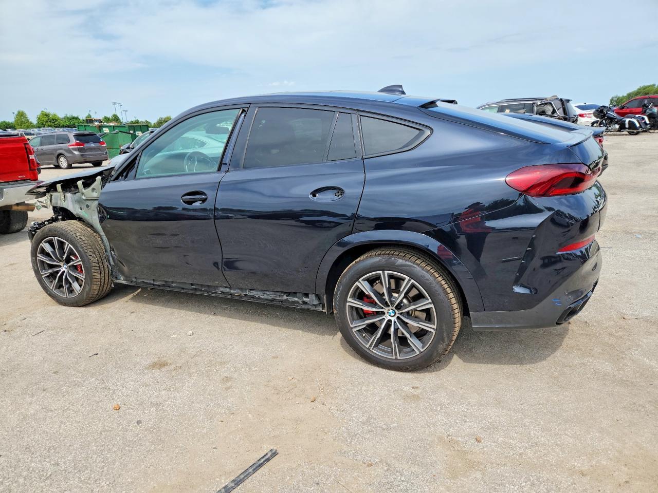 2023 BMW X6 M50I - zdjęcie 2