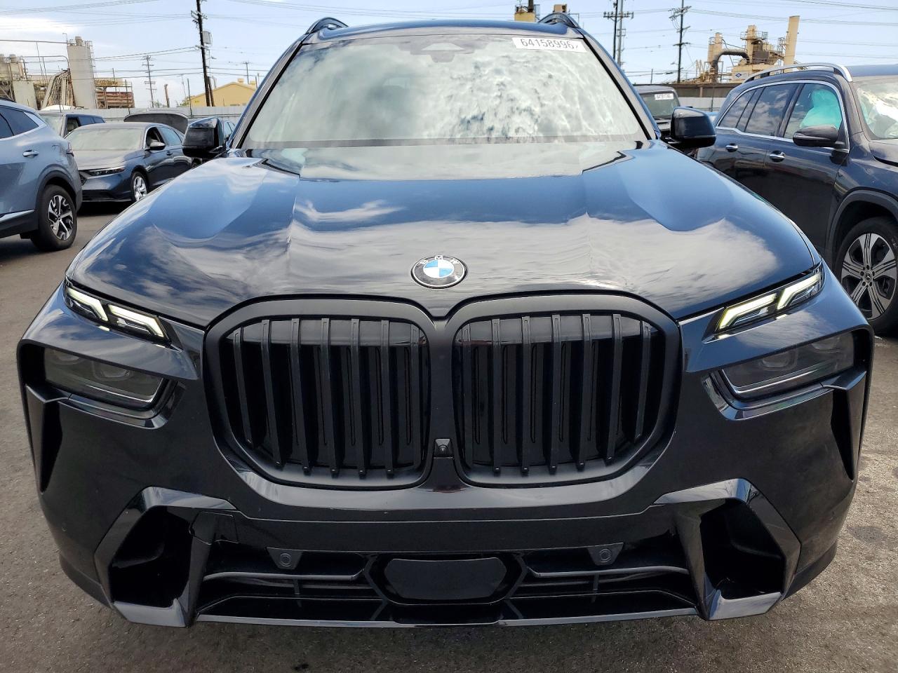 2025 BMW X7 xDrive40I - zdjęcie 5