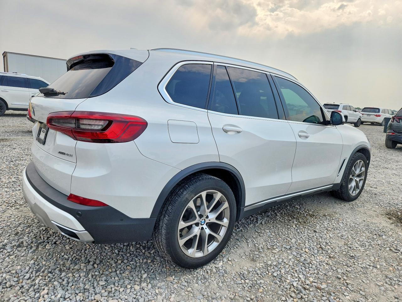 2020 BMW X5 xDrive40I - zdjęcie 3