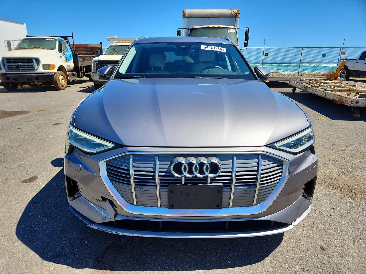 2022 Audi E-Tron Premium - zdjęcie 5