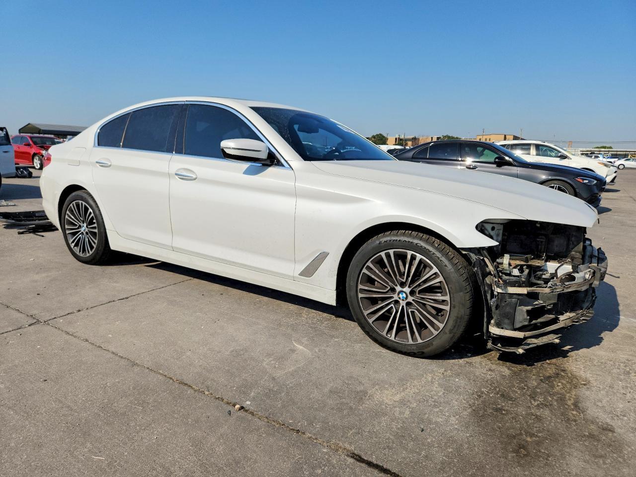 2017 BMW 530 I - zdjęcie 4