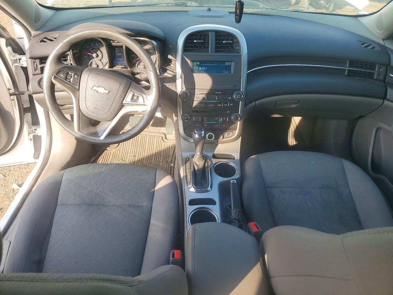2015 Chevrolet Malibu Ls - zdjęcie 8