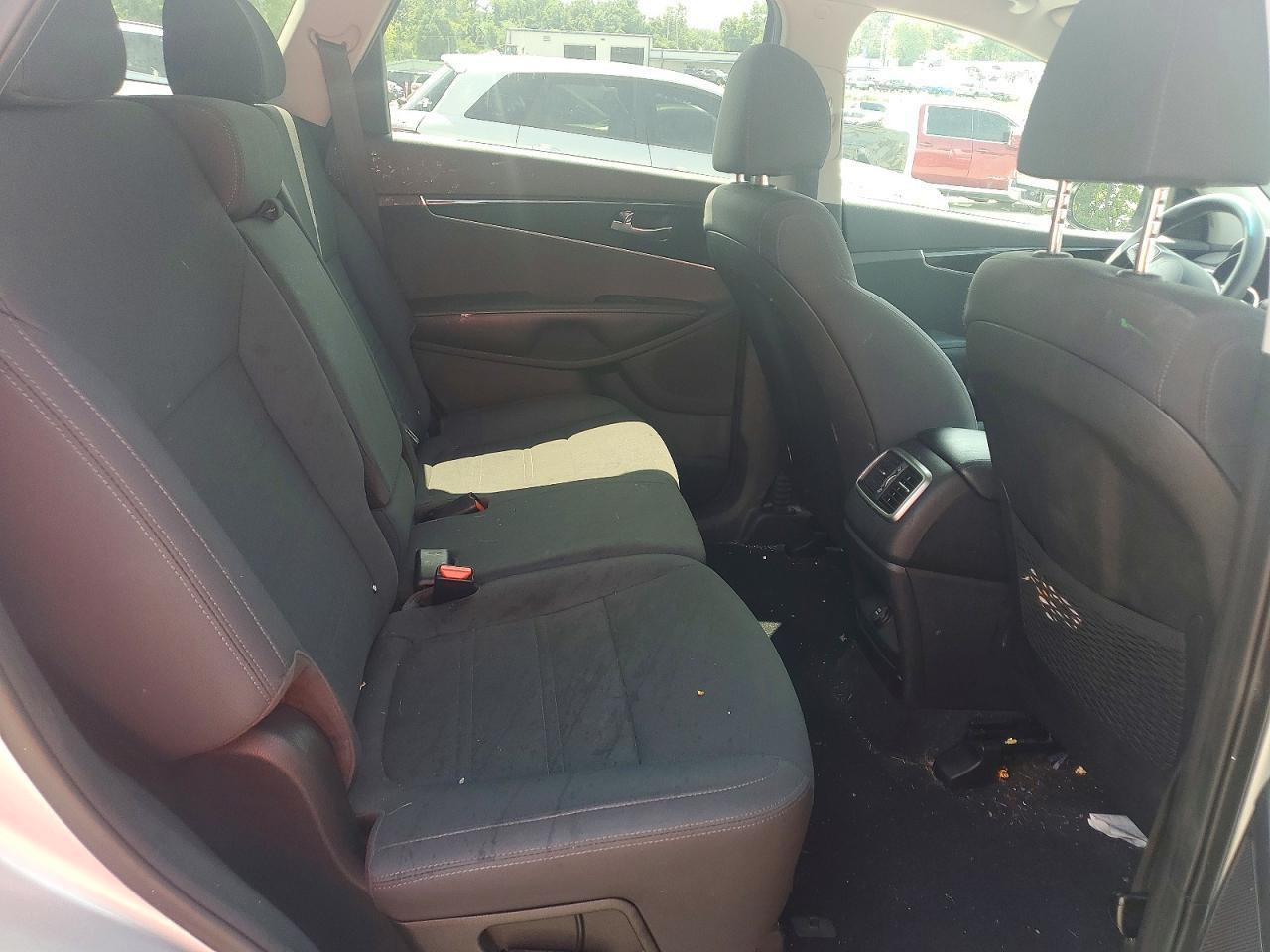 2019 Kia Sorento L - zdjęcie 10