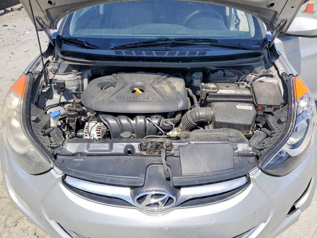 2013 Hyundai Elantra Gls - zdjęcie 11